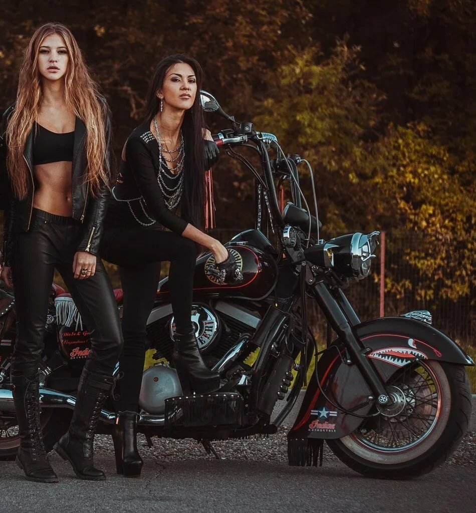 Beautiful girls and bikes in Zurich