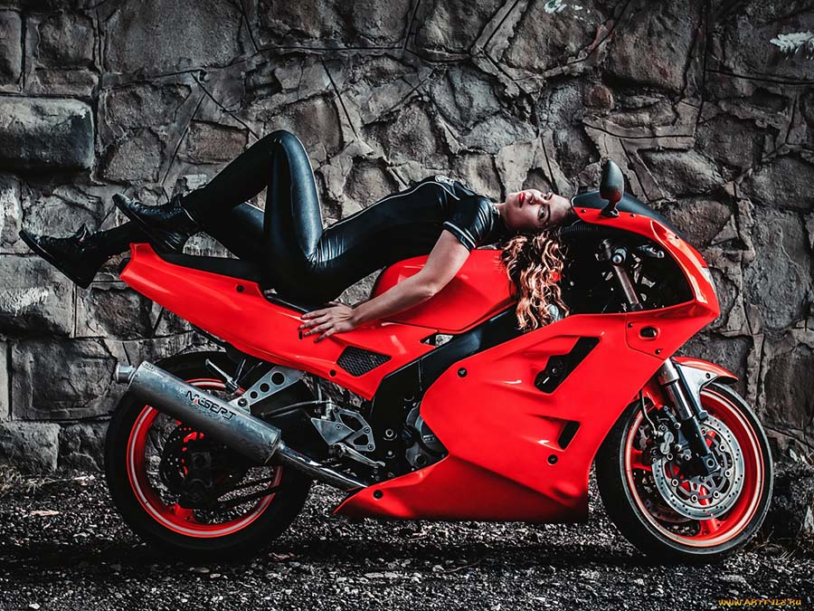 Beautiful girl Beautiful girls and motorcycles in Zurich