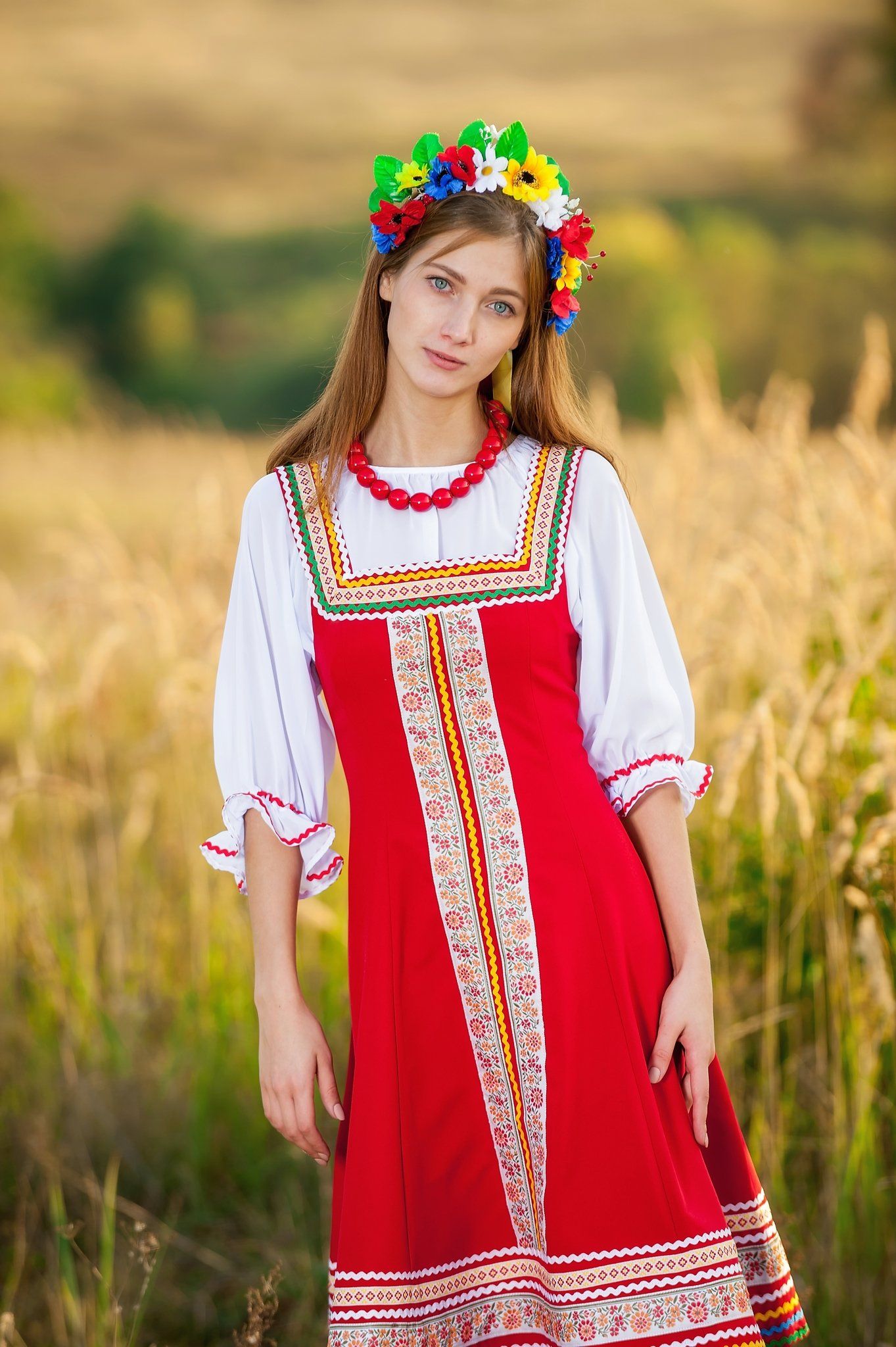 Women in Slavic costumes in Zurich