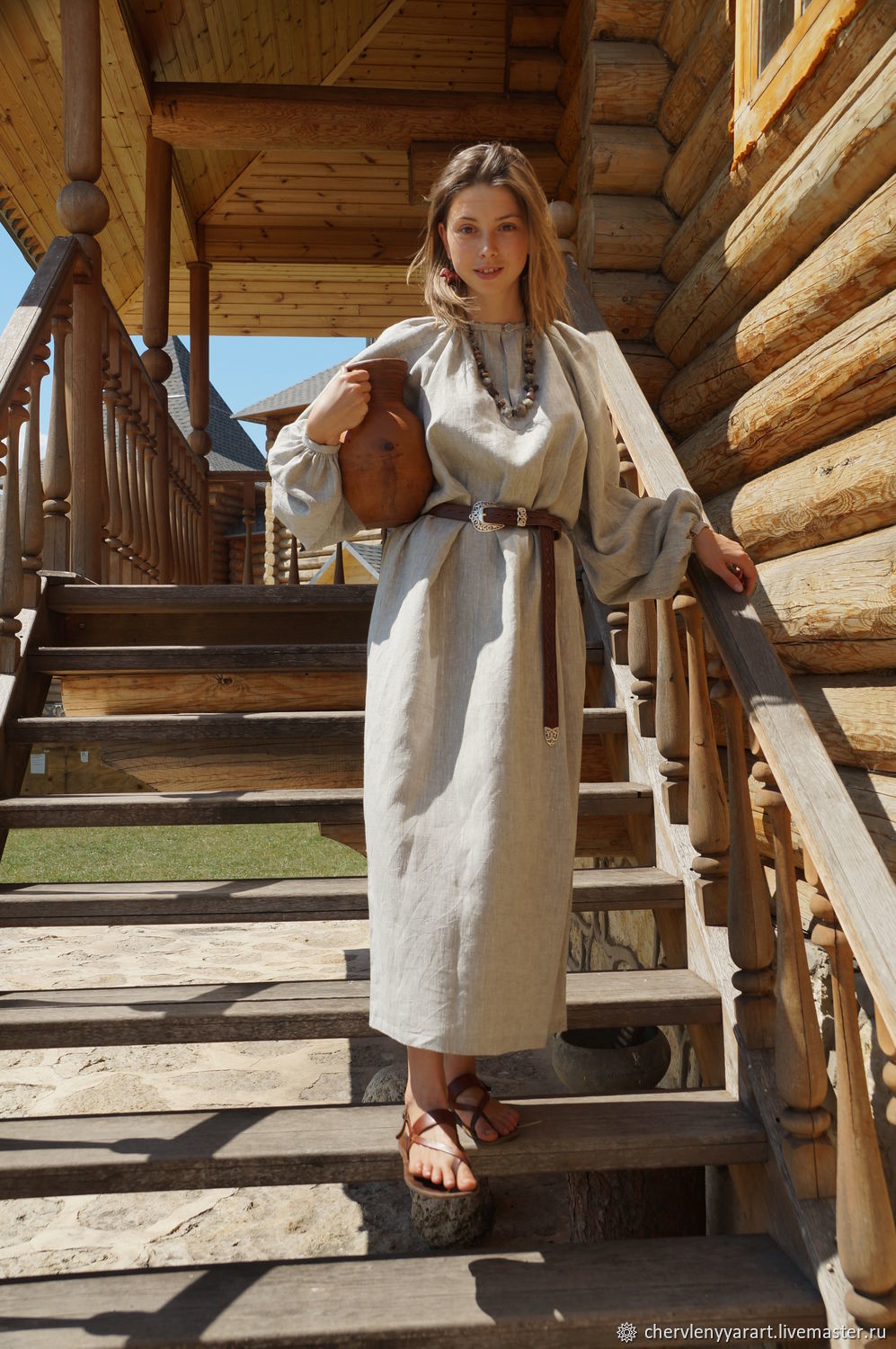 Girls in Slavic costumes in Zurich